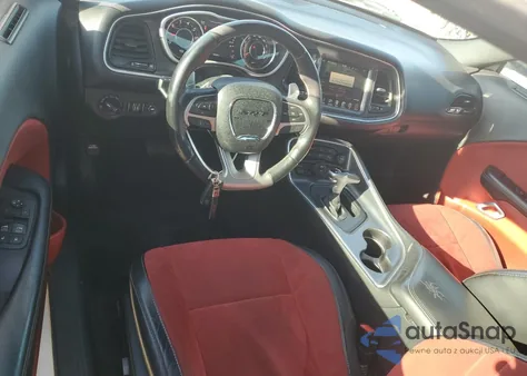 2015 Dodge Challenger Srt 392 from USA, damaged, VIN 2C3CDZDJ1FH767602